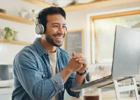 Modern eLearning website interface built with Tutor LMS on WordPress, showcasing online courses, instructor dashboard, and mobile-friendly design